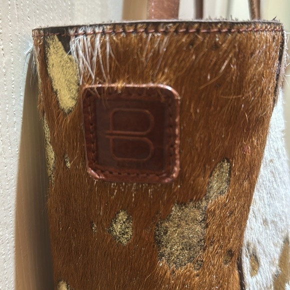 Brave 1992 brown, cream and gold cow hide bag. Like new. Perfect bag - Picture 3 of 8